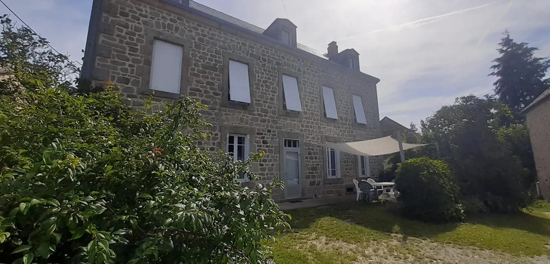 Bienvenue Chez Fanny Villa Bussieres  0*, Bussieres (Puy-de-Dome)